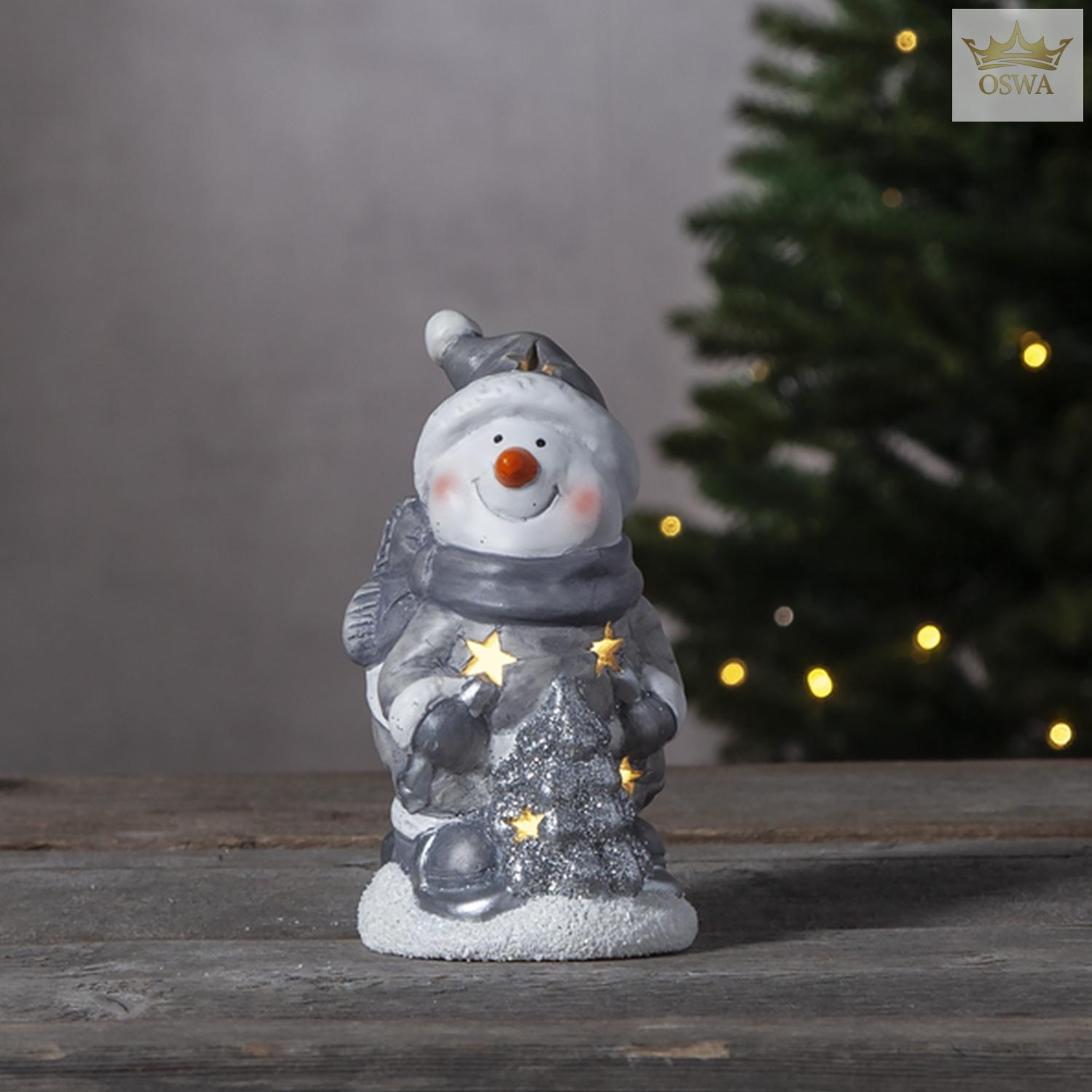 LED dekoracija „Besmegenis su eglute“ – 15x9 cm - Image 3